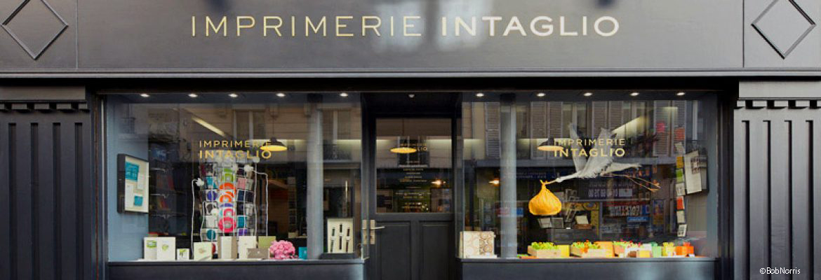 Cette photo représente la Boutique Intaglio rue des Batignolles Paris 17 ©BobNorris